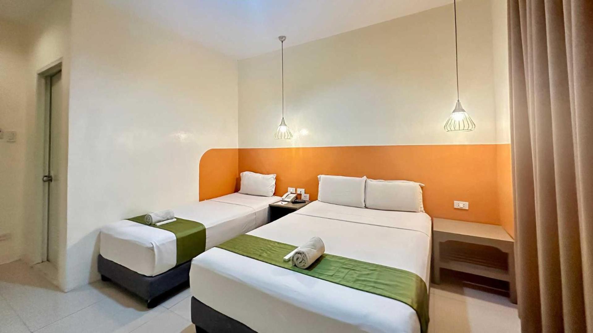 Travelbee Capitol Inn Cebú Exterior foto