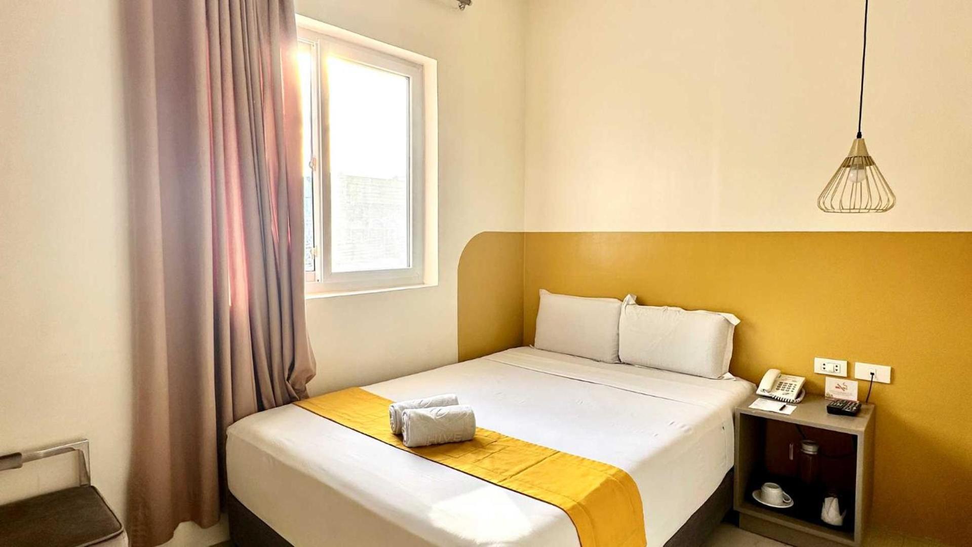 Travelbee Capitol Inn Cebú Exterior foto